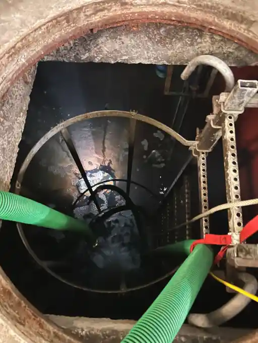 Inspection d'une cuve industrielle